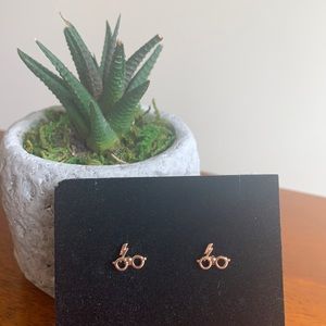 PRIMARK Harry Potter glasses and lightning bolt earrings ✨